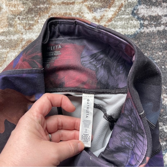 Athleta Rainer Printed Tight leggings Night Bloom Black - Picture 4 of 6